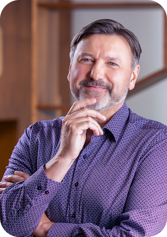 Mgr. Tomáš Vašák